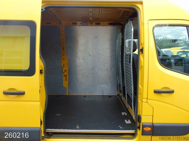 Komercijalno vozilo sa visokim krovom RENAULT Master 2.3 dCi 135 L3H2 -Kamera-