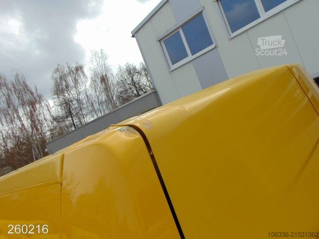 Komercijalno vozilo sa visokim krovom RENAULT Master 2.3 dCi 135 L3H2 -Kamera-