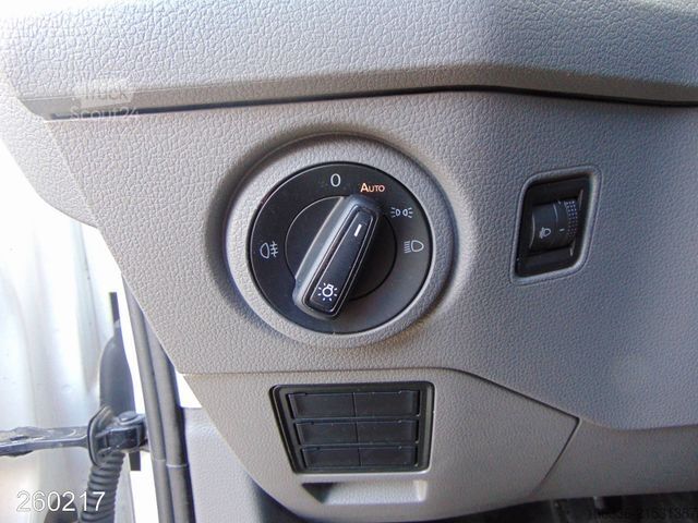 Komercijalno vozilo sa visokim krovom VOLKSWAGEN Crafter 2.0 TDI Klima-Kamera