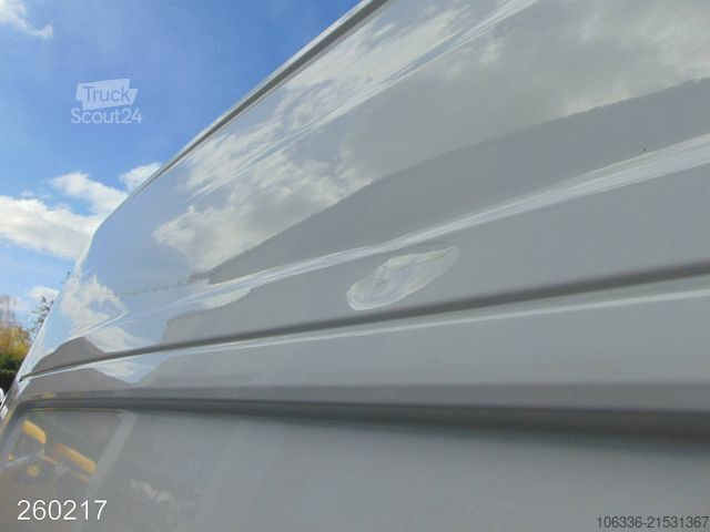 Komercijalno vozilo sa visokim krovom VOLKSWAGEN Crafter 2.0 TDI Klima-Kamera