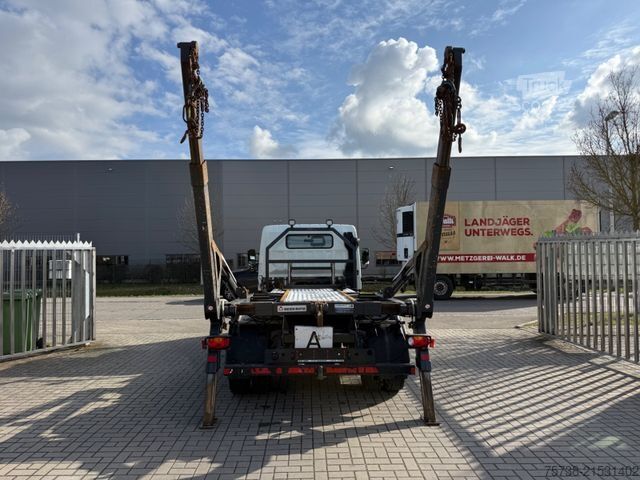 Fourgon benne basculante FUSO Canter 7C18 Absetzkipper VERBREITERBAR/Klima