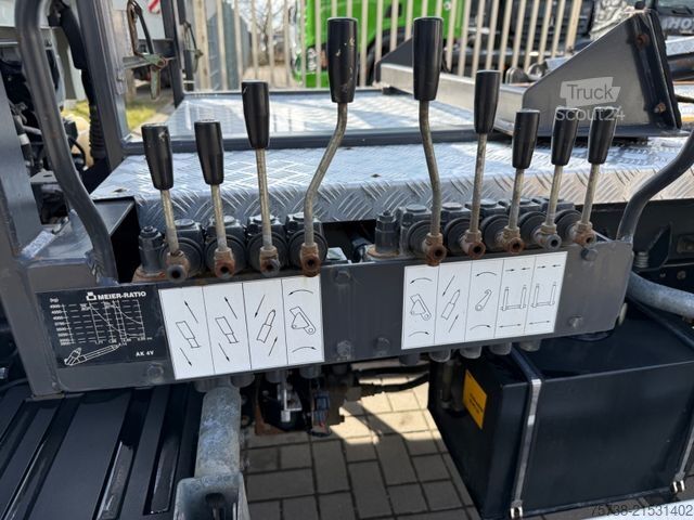 Fourgon benne basculante FUSO Canter 7C18 Absetzkipper VERBREITERBAR/Klima