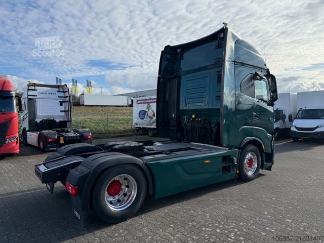 Standard nyergesvontató IVECO STRALIS S-WAY AS440S50T/P Intarder Top!