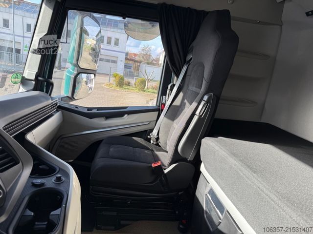 Standard nyergesvontató IVECO STRALIS S-WAY AS440S50T/P Intarder Top!