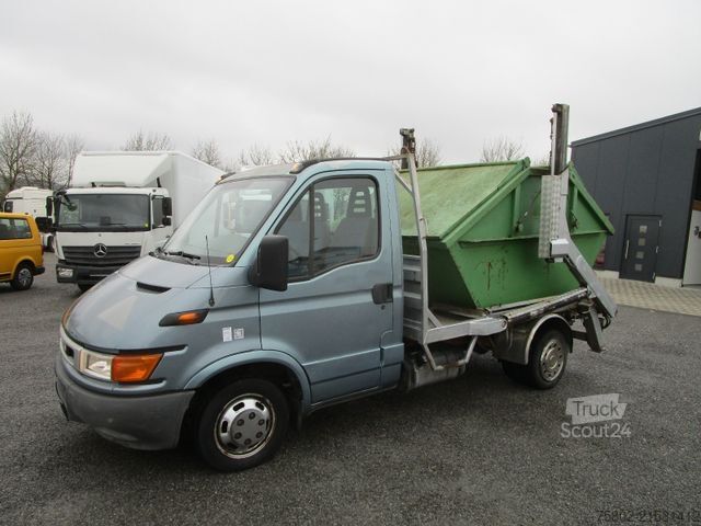 Transporter mit Kipper IVECO Daily 35C13  *Teleskop Absetzkipper+AHK+3-Sitze*