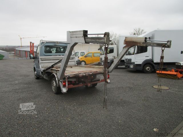 Transporter mit Kipper IVECO Daily 35C13  *Teleskop Absetzkipper+AHK+3-Sitze*