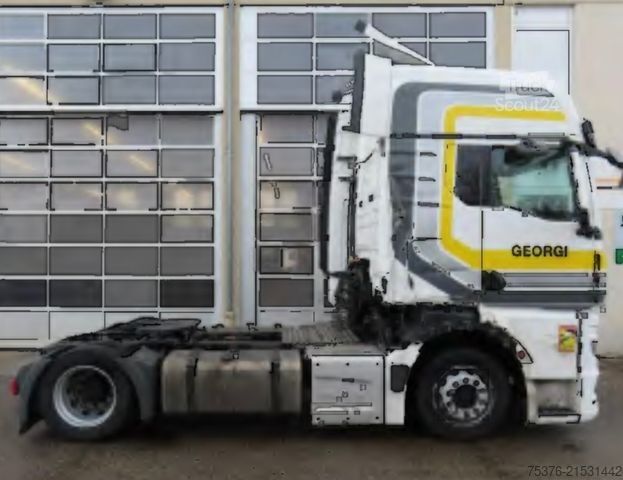 Volume tractor unit MAN TGX 18.480 Unfallschaden/damaged Intarder Mega