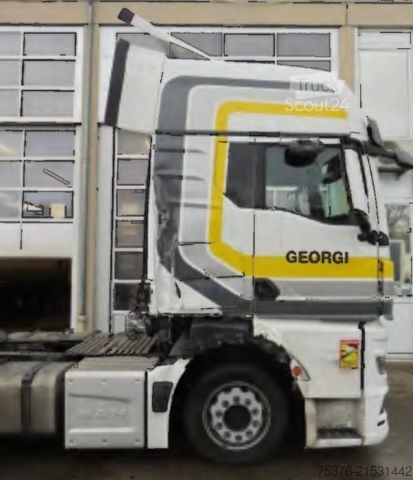 Volume tractor unit MAN TGX 18.480 Unfallschaden/damaged Intarder Mega