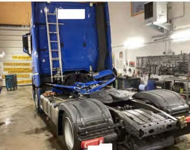 Standard tractor unit MERCEDES-BENZ Actros 1851 4x2 Unfallschaden/damaged