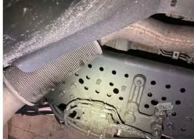 Standard tractor unit MERCEDES-BENZ Actros 1851 4x2 Unfallschaden/damaged