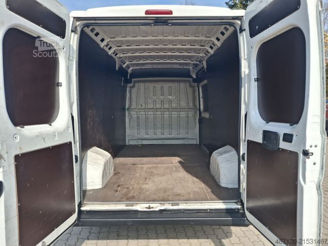 Skåpbil CITROEN Jumper 35 L3H2 Club BlueHDi 140