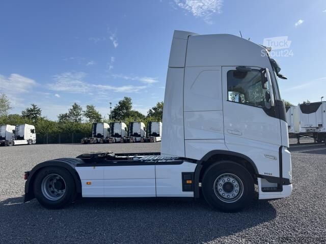 Tractora standard Volvo FH 500 Globe XL Retarder I-Park Cool Leder GSR