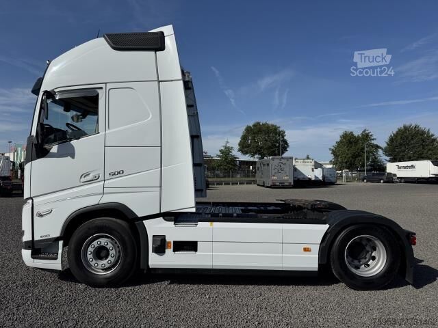 Tractora standard Volvo FH 500 Globe XL Retarder I-Park Cool Leder GSR