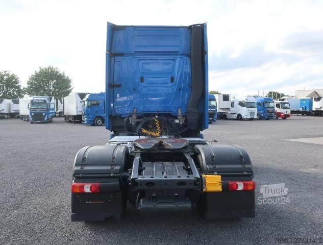 Стандартний тягач Mercedes-Benz 1851 LS Actros Gigaspace Retarder Standklima PTO