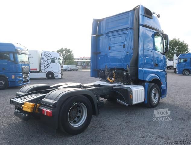 Стандартний тягач Mercedes-Benz 1851 LS Actros Gigaspace Retarder Standklima PTO