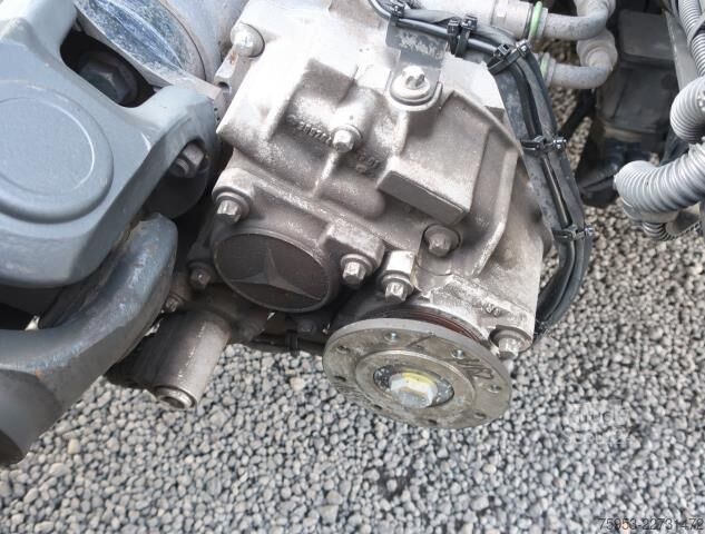 Стандартний тягач Mercedes-Benz 1851 LS Actros Gigaspace Retarder Standklima PTO