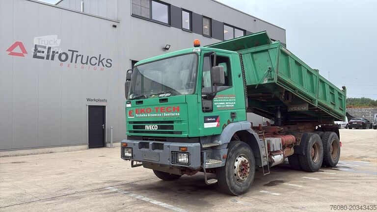 3-zijdenkipper Iveco Eurotrakker 260 E 34 (POMPE MANUELLE / MANUAL P...