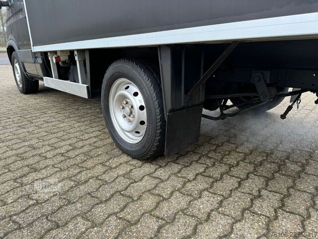 Koelwagen met geïsoleerde laadbak IVECO Daily 35S13 Kühlkoffer C33-Type 526EV