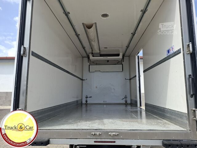 Jääkaappikorinen pakettiauto Iveco daily 35 c 15