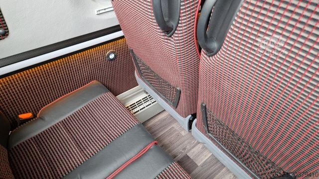 Minibus MERCEDES-BENZ 517 Lord Comfort XXL Lagerfahrzeug 23 SS