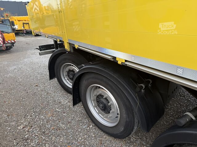 Напівпричіп з відкритою платформою Schwarzmüller RH 230 Plateau | hydr. zwangslenkenkt