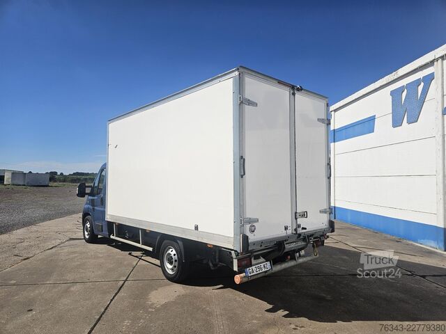 Skrzynia 20 m3 z windą załadunkową FIAT DUCATO 35 2.3 MJT 130 - E6