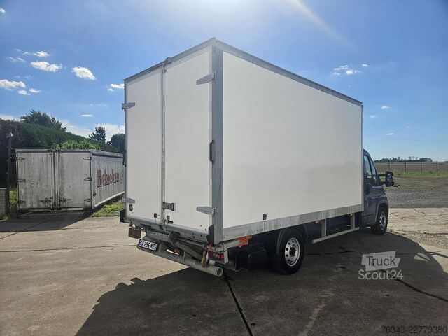 Skrzynia 20 m3 z windą załadunkową FIAT DUCATO 35 2.3 MJT 130 - E6