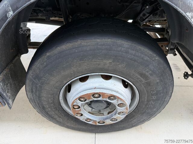 Camión volquete trilateral Mercedes-Benz Actros 4151K Kipper 20cbm 8x4 Euro4
