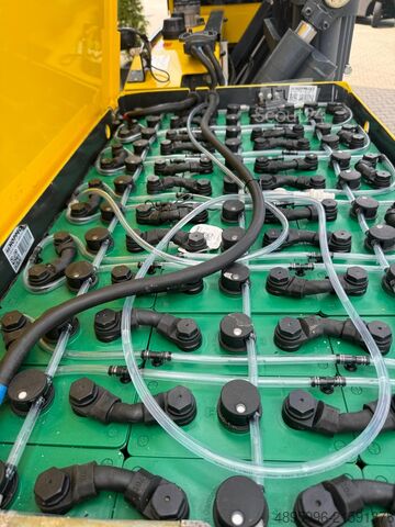 رافعة شوكية رباعية الاتجاهات Combilift C2500 EST /Only 1451 hours/ Battery 81%