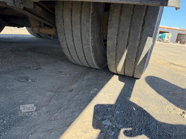 Low loader  ELBO PCS PRZYCZEPA TANDEMOWA Z NAJAZDAMI