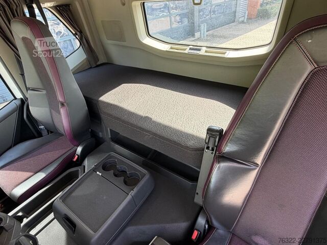 Standard-SZM Volvo FM 460 4X2 GLOBETROTTER DYNAMIC STEERING / ALCO...