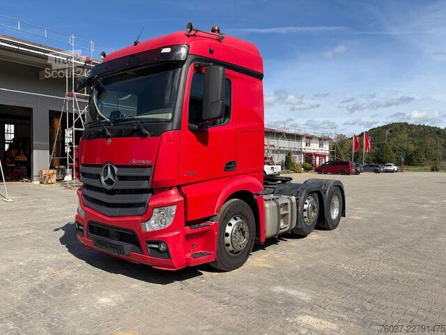 Standarta vilcējs Mercedes-Benz Actros 2551