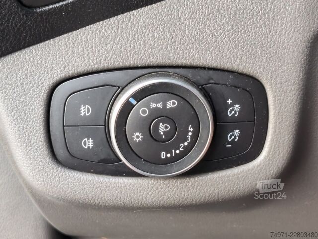 Panelová dodávka Ford Transit Connect Kasten L1 1.5D*Tempom PDC Klima