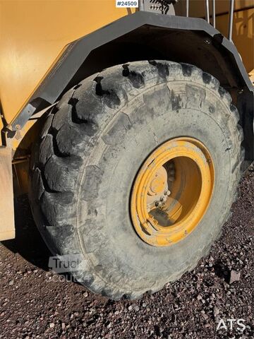 Damperli kamyon Volvo A40 Articulated Dumper – Black Plate