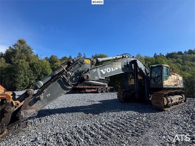 Paletli ekskavatör Volvo EC700C Tracked Excavator – Digging Bucket and Soos