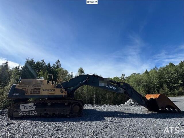 Paletli ekskavatör Volvo EC700C Tracked Excavator – Digging Bucket and Soos