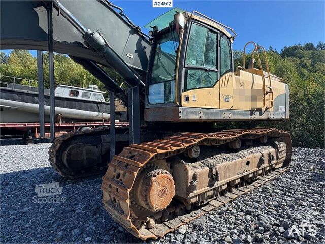 Paletli ekskavatör Volvo EC700C Tracked Excavator – Digging Bucket and Soos