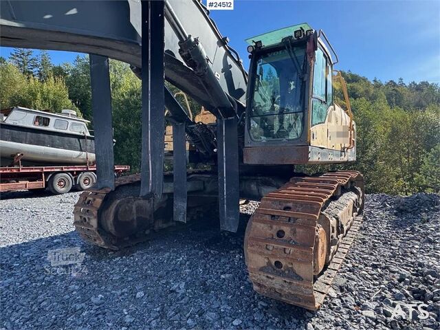 Paletli ekskavatör Volvo EC700C Tracked Excavator – Digging Bucket and Soos