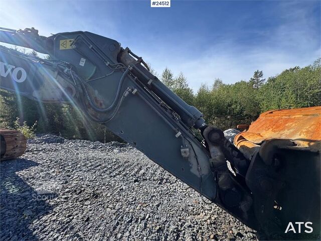 Paletli ekskavatör Volvo EC700C Tracked Excavator – Digging Bucket and Soos