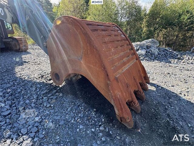 Paletli ekskavatör Volvo EC700C Tracked Excavator – Digging Bucket and Soos