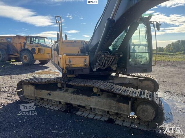  Volvo EC240CL Tracked Excavator – Digging Bucket