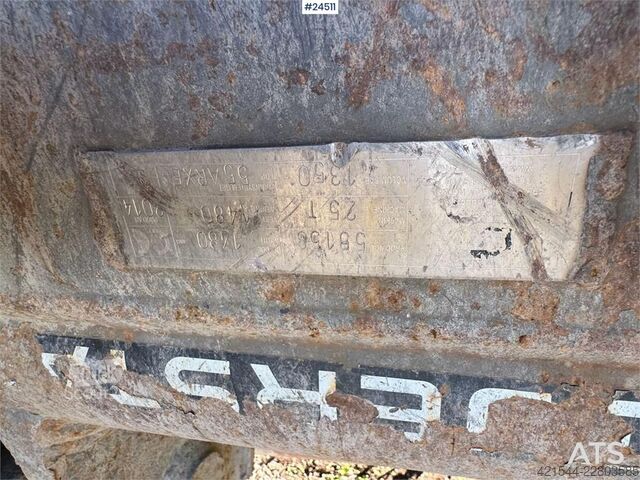  Volvo EC240CL Tracked Excavator – Digging Bucket
