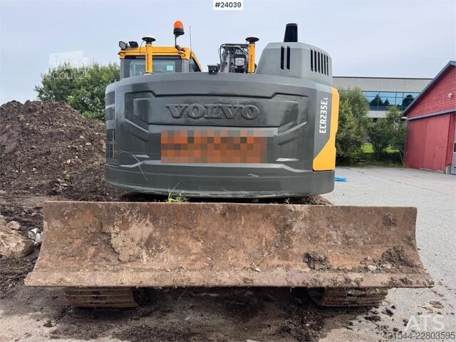  Volvo ECR235EL Excavator w/ Rototilt, 3 buckets, GPS and