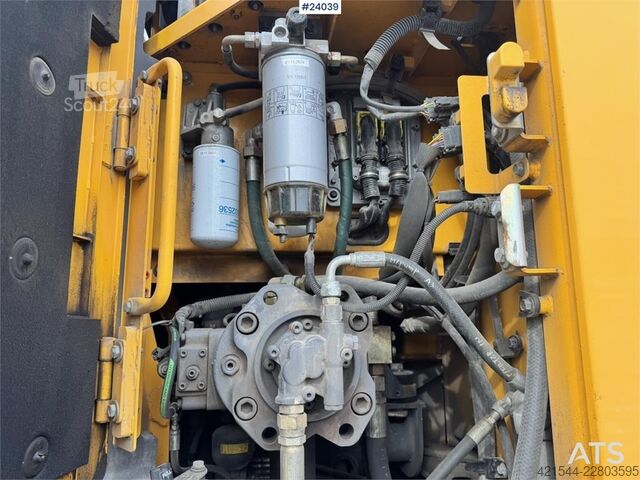  Volvo ECR235EL Excavator w/ Rototilt, 3 buckets, GPS and