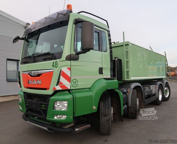 Kipper LKW MAN TGS 35.440 8x2 BL Nachlauflenkachse Ther