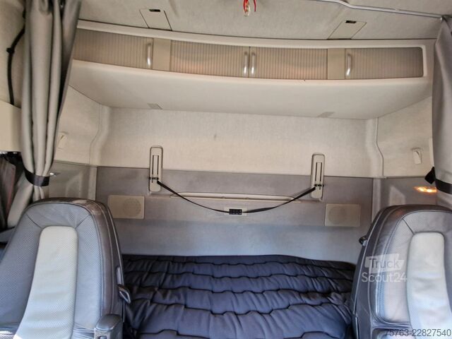 Standard-SZM Volvo FH 540 Globetrotter 6x4 - Lift axle - Full air ...