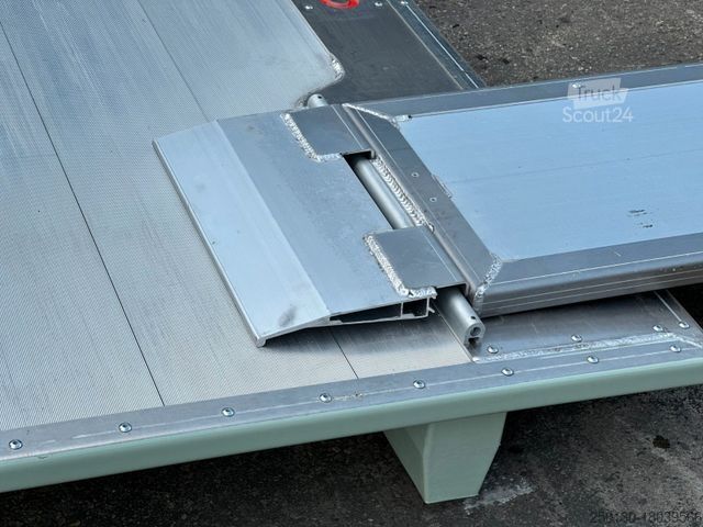 Car carrier van MERCEDES-BENZ Sprinter 519 CDI CAZOO Sportwagentransporter