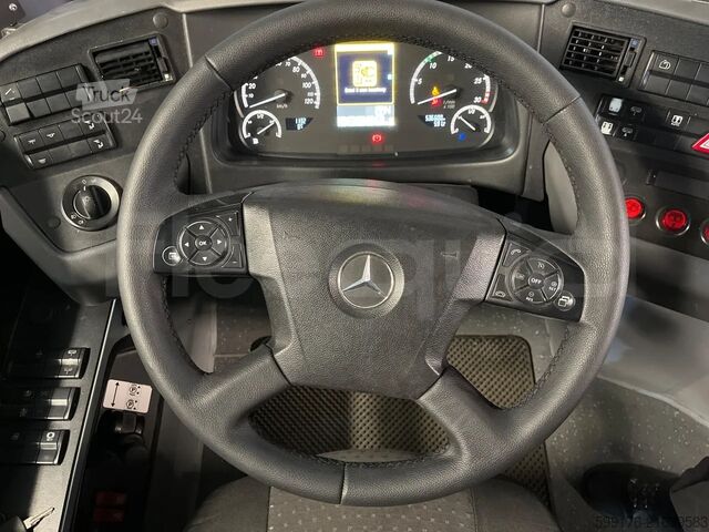 Ledbuss Mercedes-Benz Conecto