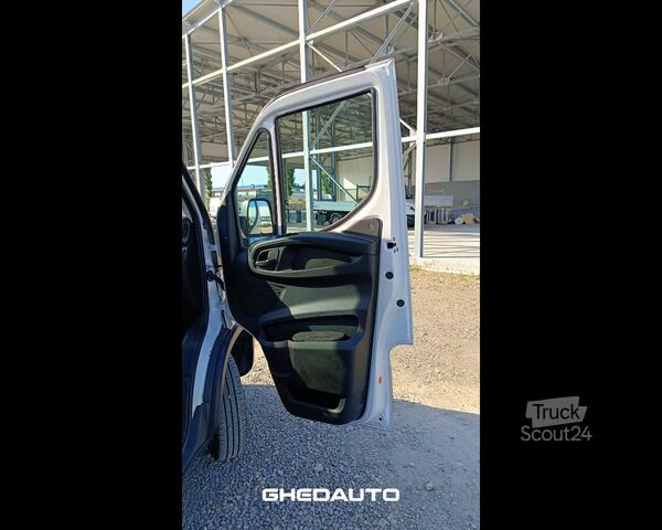 Minibus IVECO Daily V 35.14 2019 - CON SPONDA
