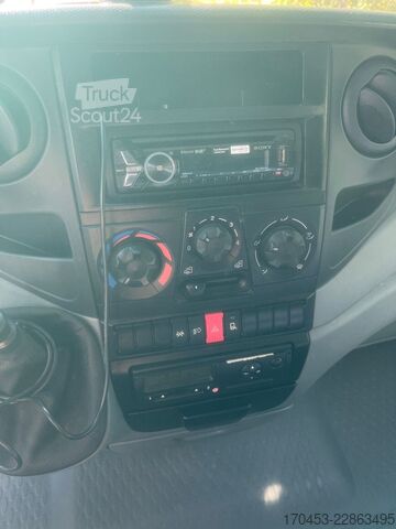 Κλειστό βαν IVECO 65C18 Schaustellerfahrzeug
